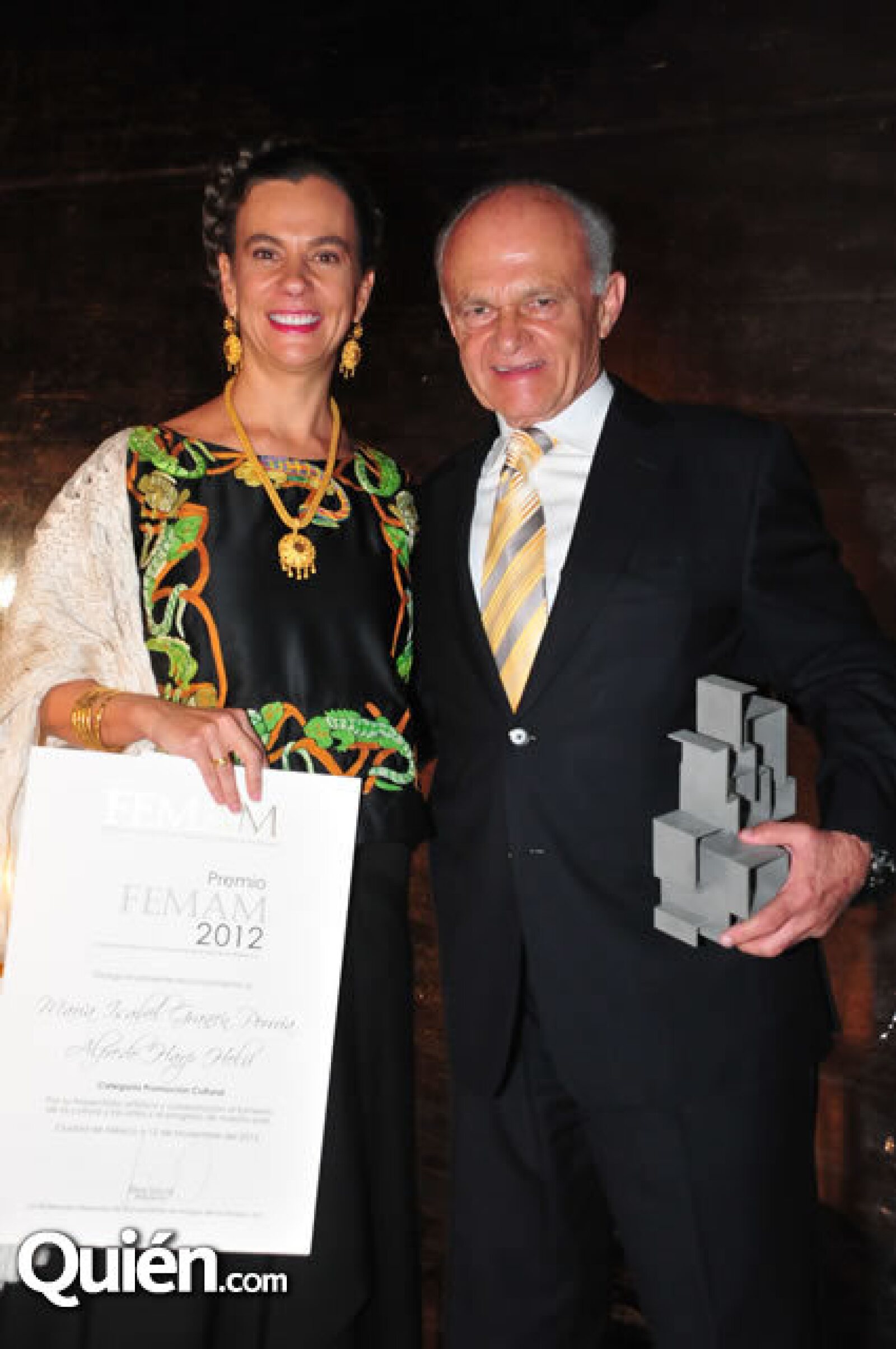 María Isabel Grañen y Alfredo Harp reciben premio Femam 2012 María Isabel Grañen y Alfredo Harp reciben premio Femam 2012