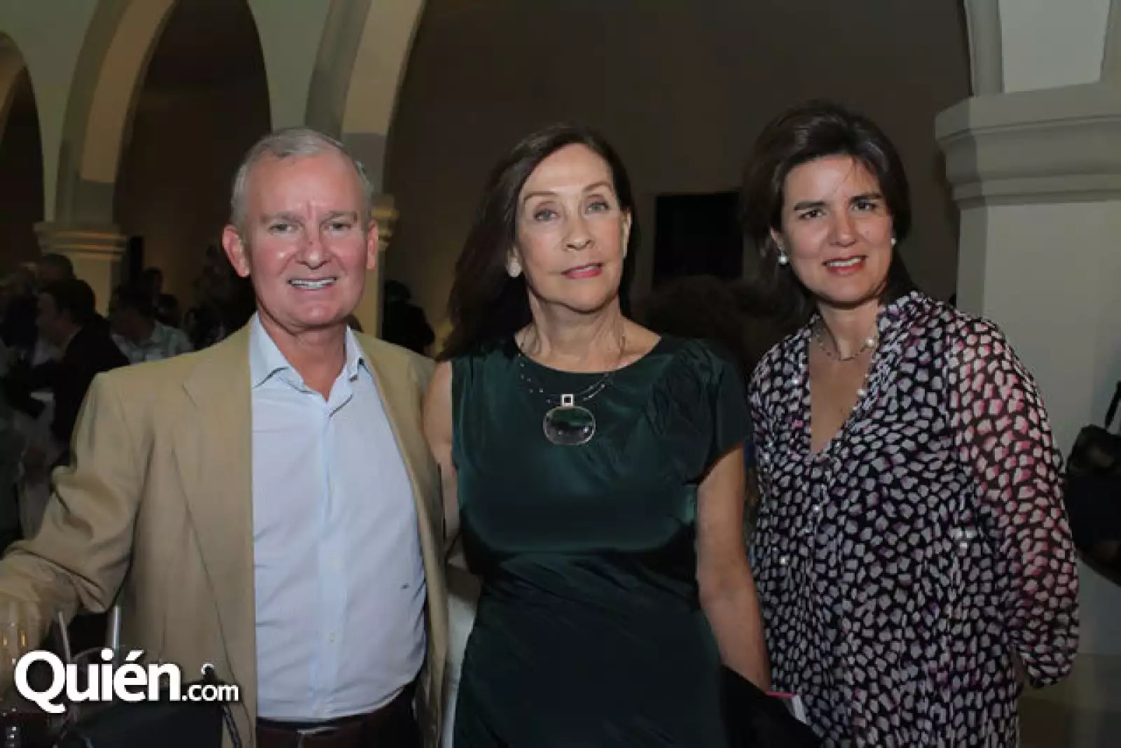 Luis Morales,Cristina Brittingham,Alejandra Santos