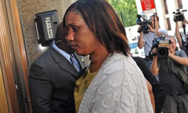 La acusadora de Strauss-Khan, Nafissatou Diallo habló con un amigo que estaba en la cárcel sobre el dinero que tiene el ex líder del FMI. (Foto: AP)