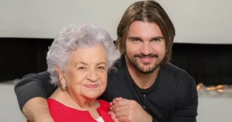 juanes-y-su-mama.jpg