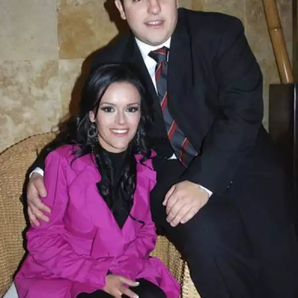 Civil Victor y Mayela