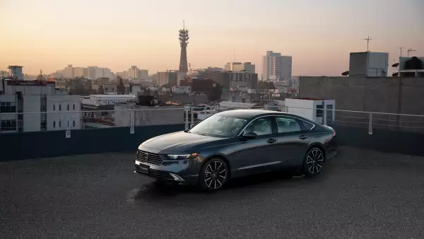 Accord Hibrido de Honda plano general