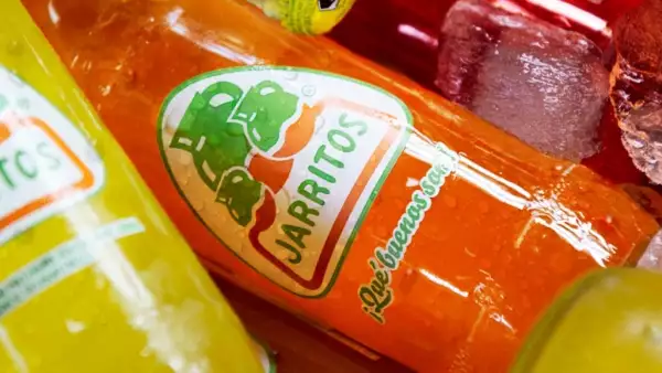 Jarritos debe quitar su slogan de su publicidad. (Foto: @Jarritosmx)