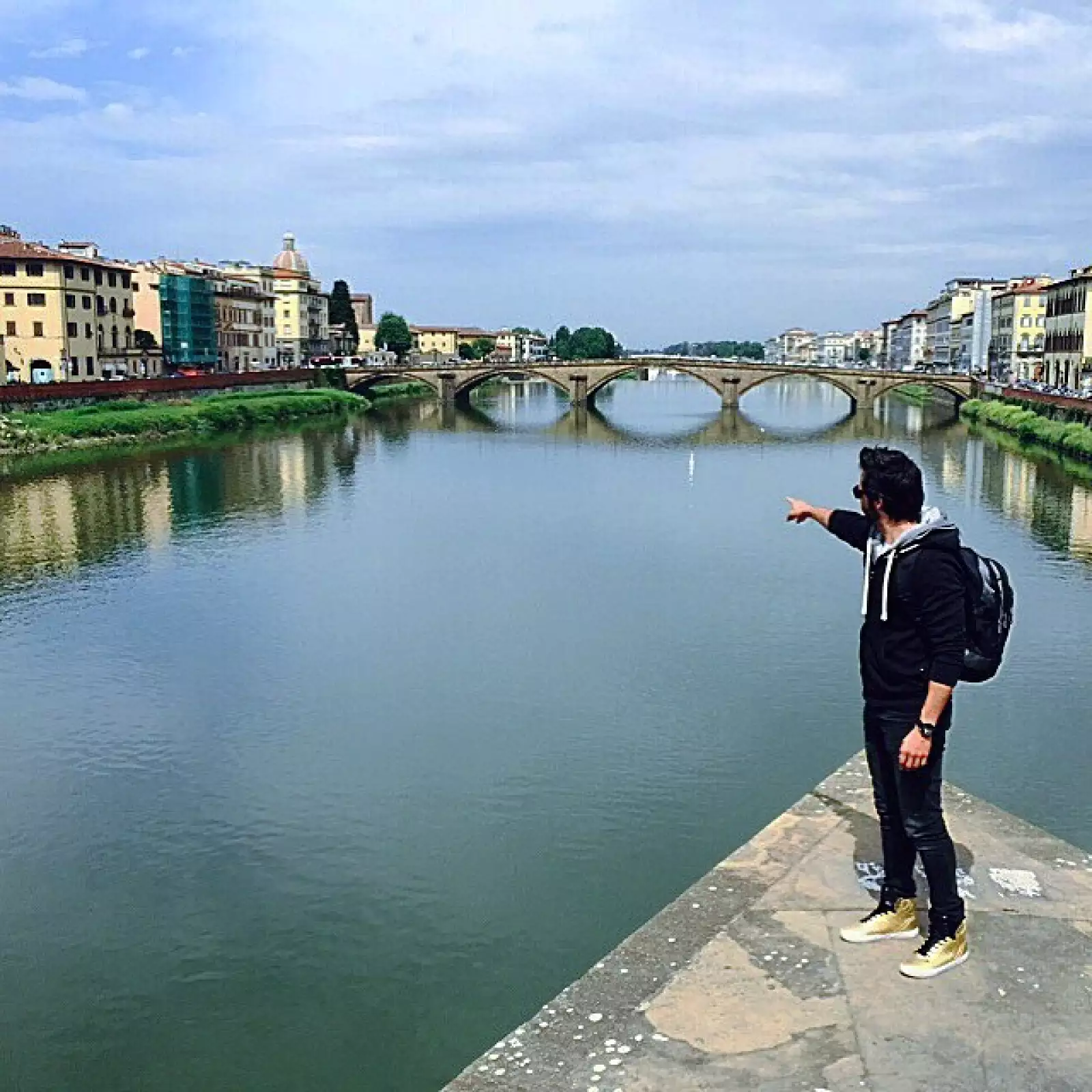 El actor compartió su diario de viaje a través de Instagram.