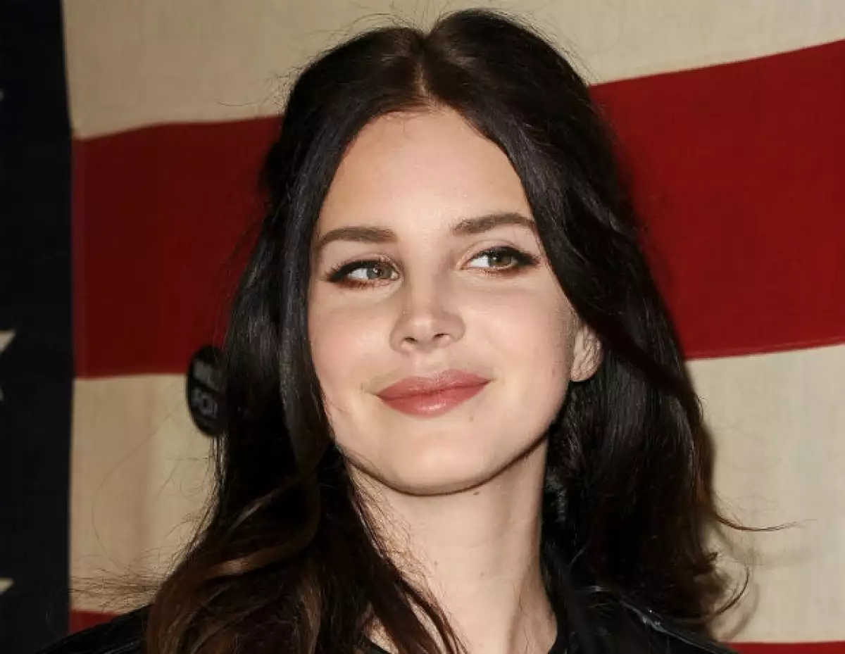 Aunque Kanye West hizo todo lo posible por convencer a la cantante, ésta no aceptó participar en el gran evento.