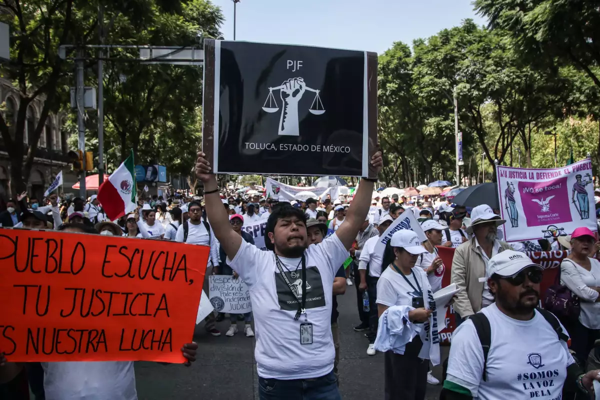 1B974DAD-0D91-4EB8-87D2-3EED558200E7