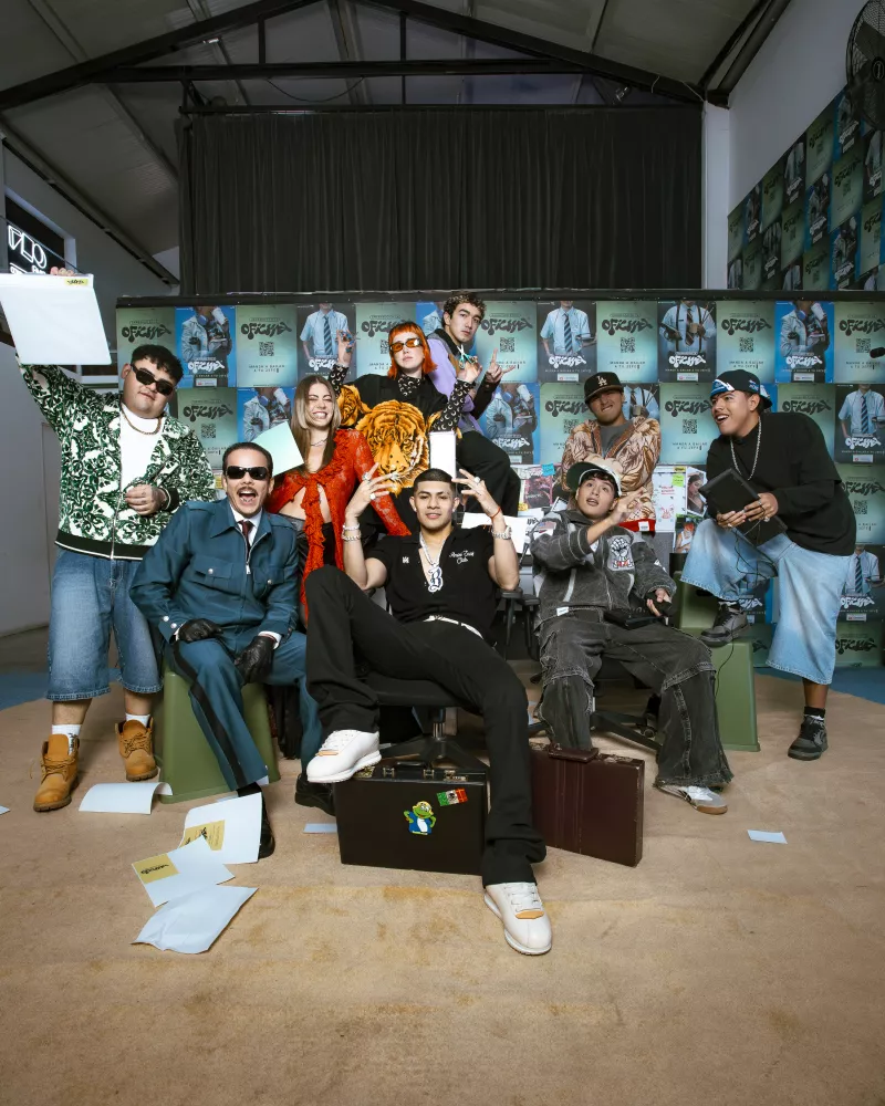 Grabando en la oficina