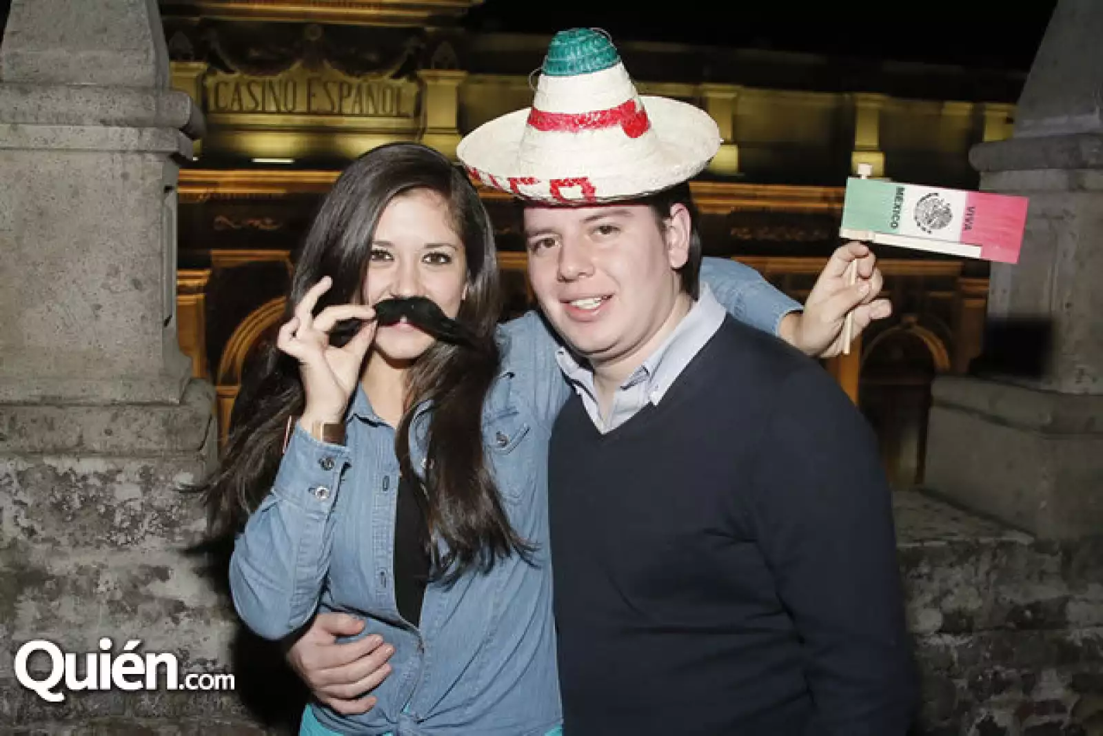 Alejandra Burelo,Daniel Torres