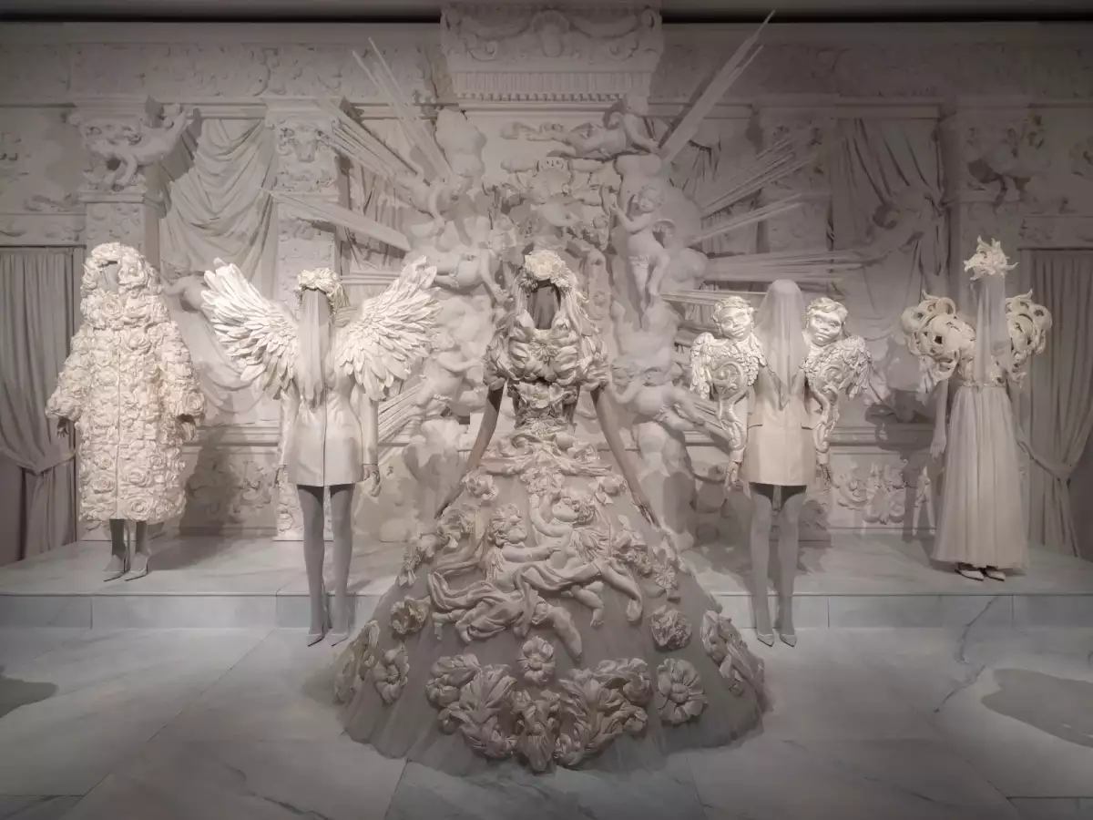 dolce-&-gabanna-exposicióon-milan.jpg