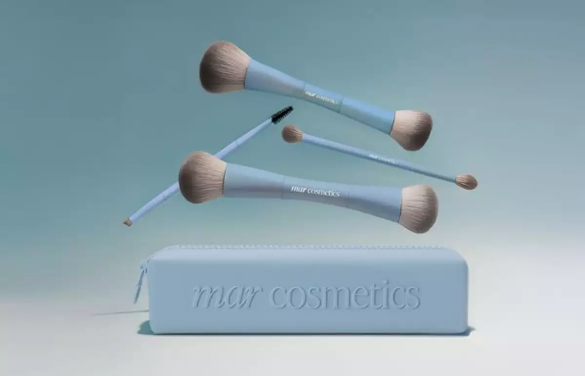 BROCHAS MAR COSMETICS.jpg