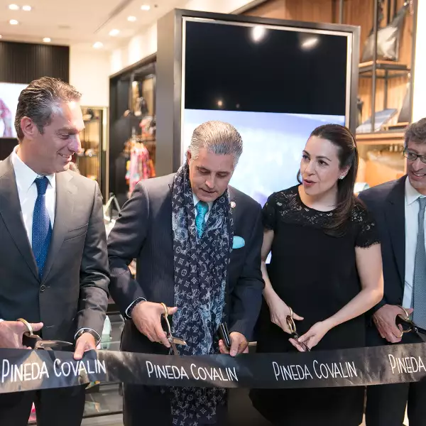 Lanzamiento de las argollas matrimoniales de Pineda Covalín