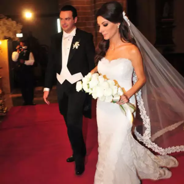 Mauricio Vega,Marcela García