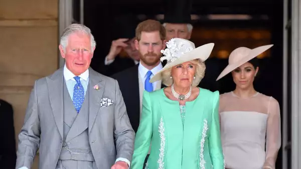 Príncipe Carlos, príncipe Harry, Camila de Cornualles y Meghan Markle