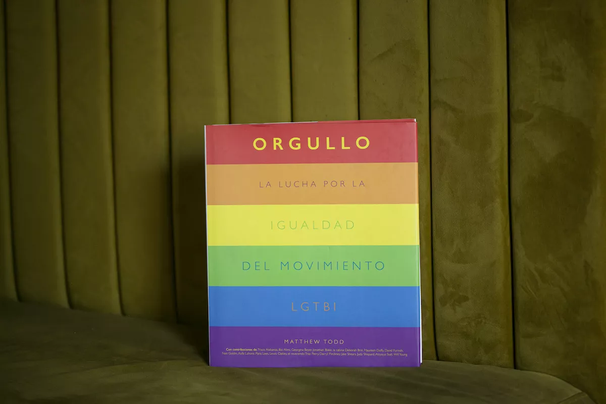 QUI-LIBROS_PRIDE-120522-AHP_4.JPG