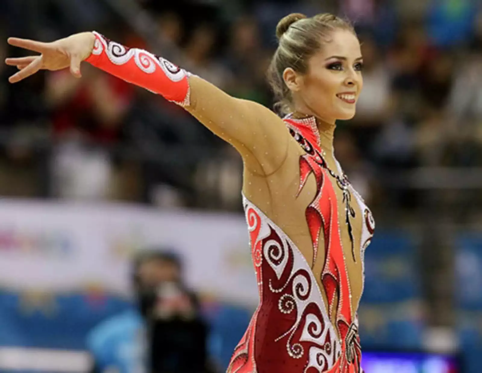 Cynthia cautivó a los asistentes a las finales de gimnasia con su carisma.