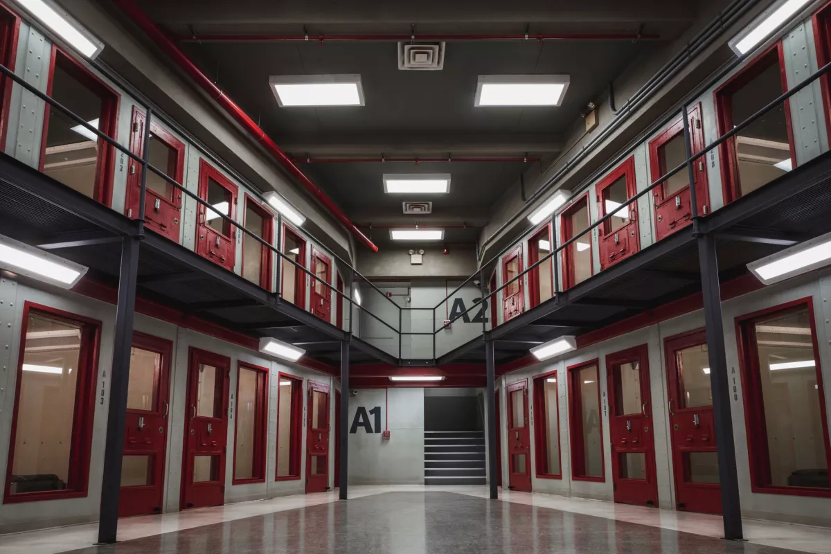 ORANGE IS THE NEW BLACK (1)