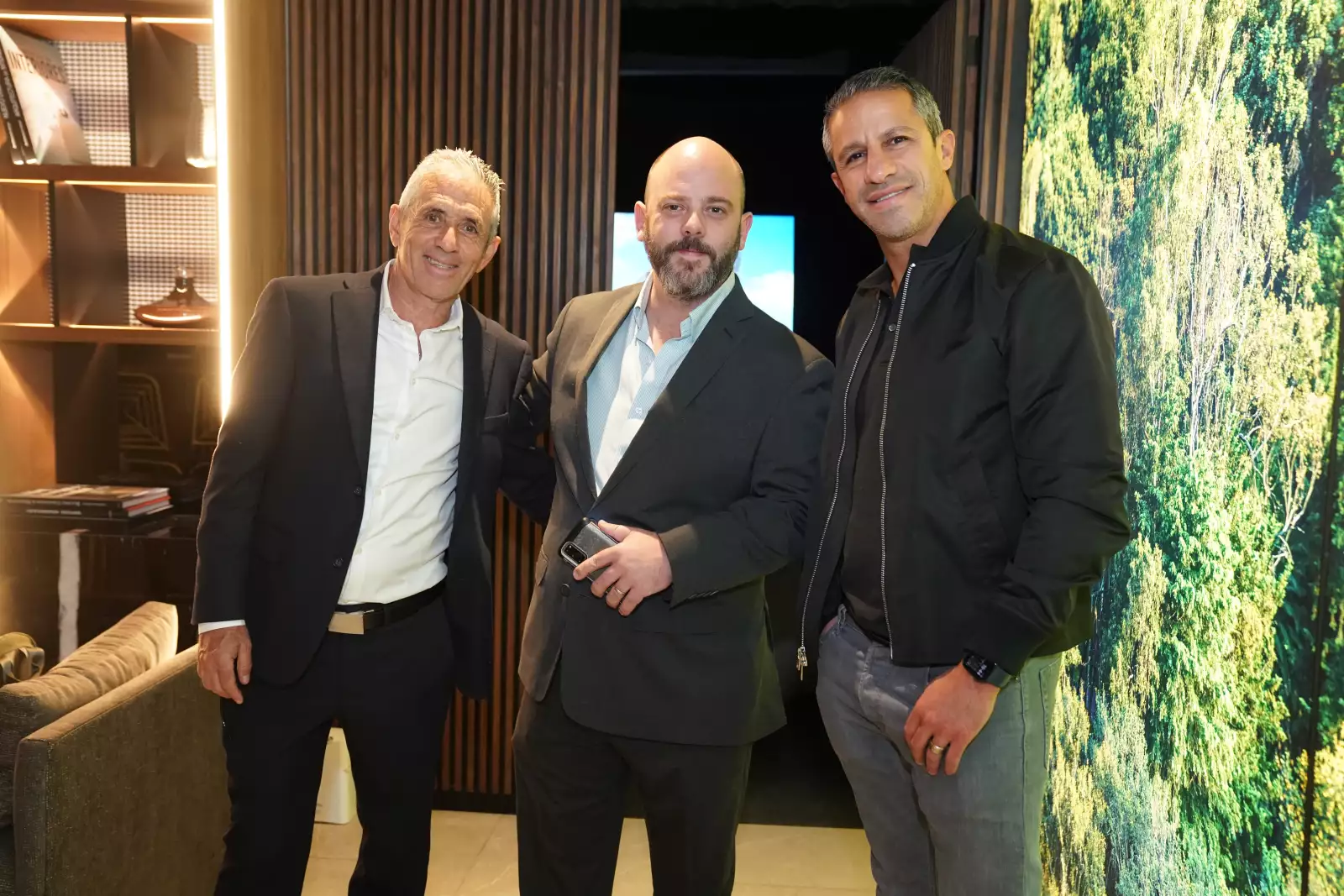 Abraham Djamus, Gerardo Vértiz y Tofi Jrade