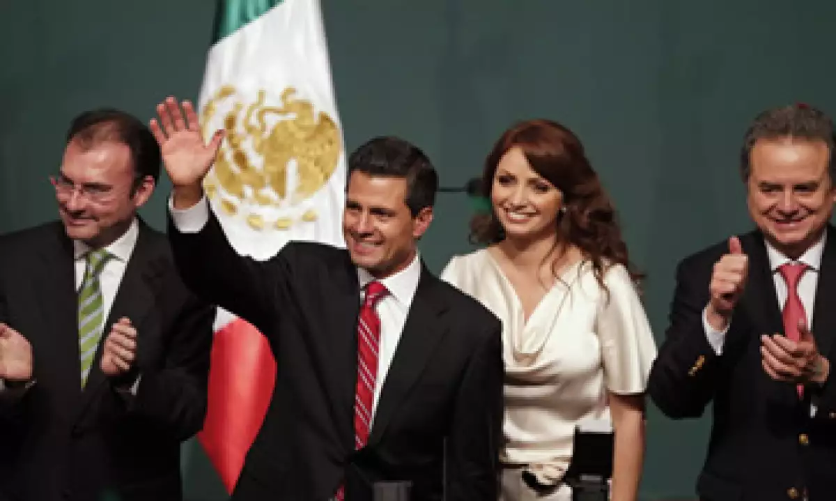 El diario La Repubblica  destacó la presunta campaña televisa a favor del candidato priista. (Foto: Reuters)