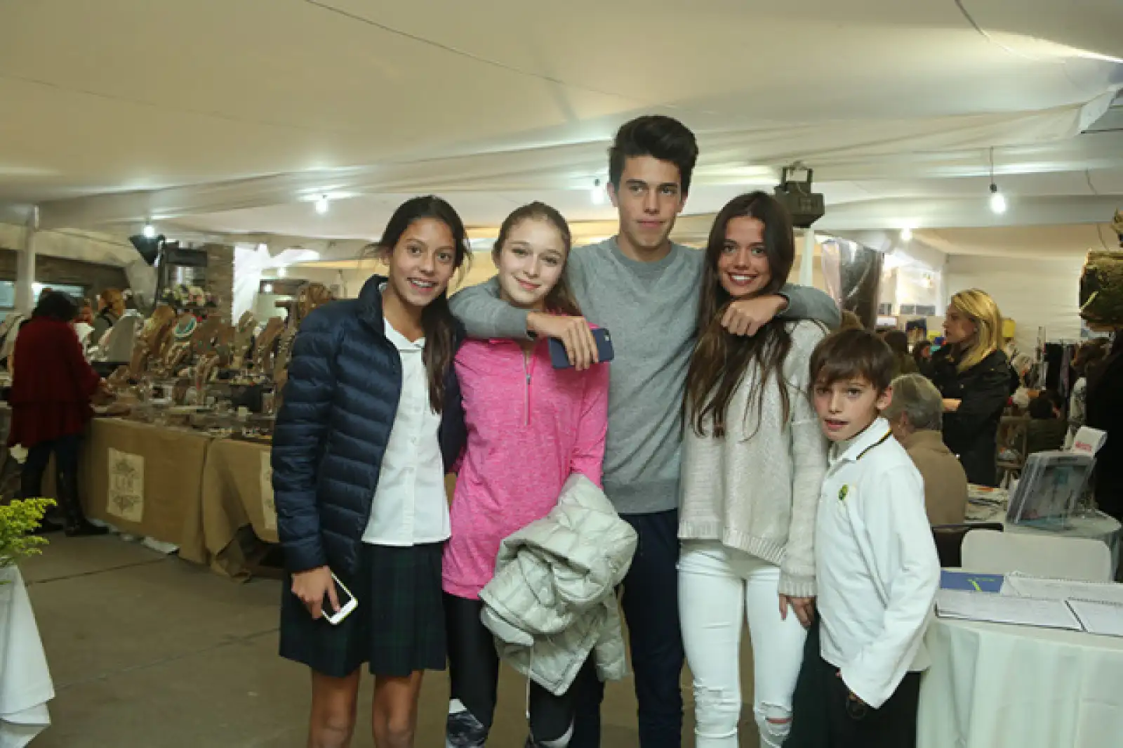 Lucía Romano, Mariana Zepeda, Irving Romano, Fernanda Romano y Miguel Romano