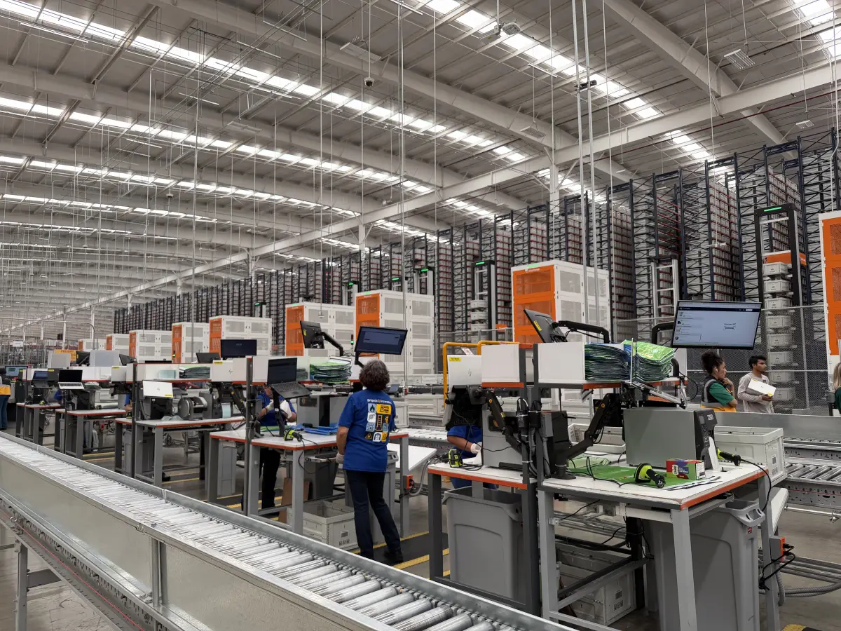 centro-logistico-walmart.jpeg