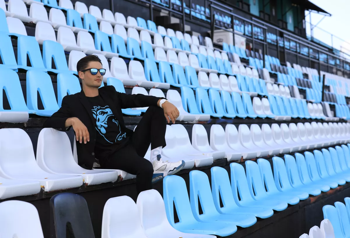 Stadium Gio.JPG