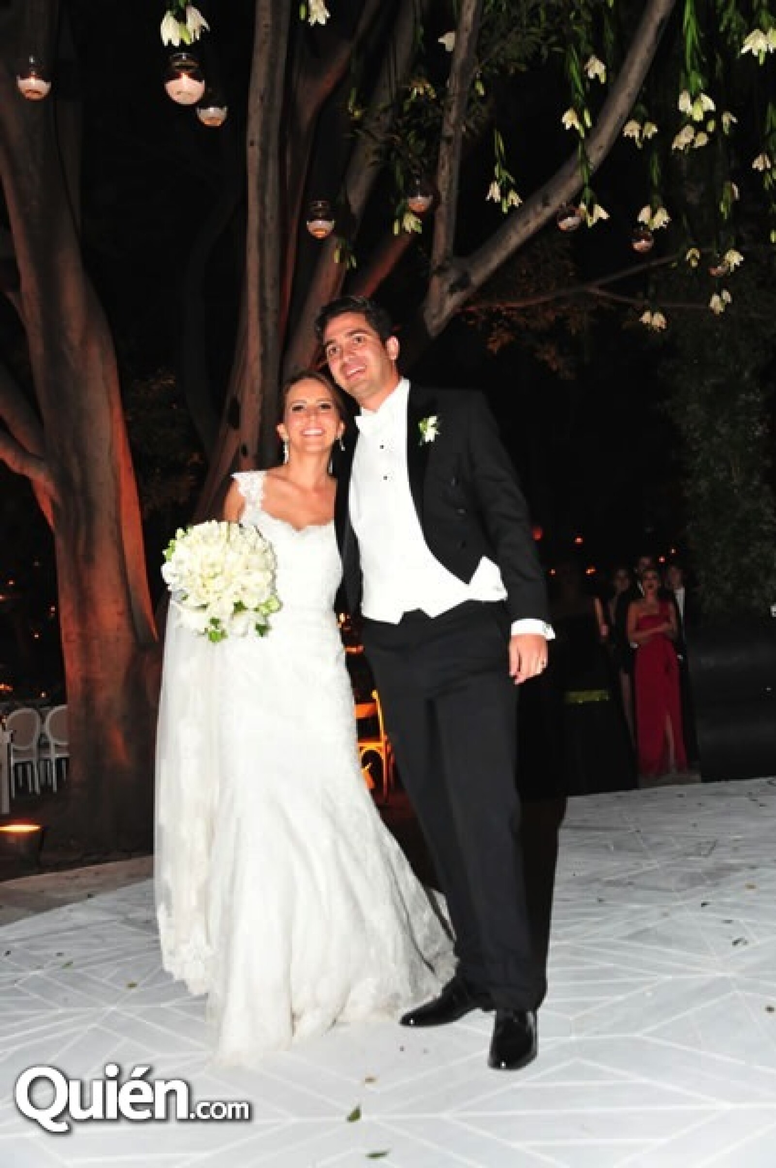 Paola Oyarzabal Y Guillermo Padilla Se Casan