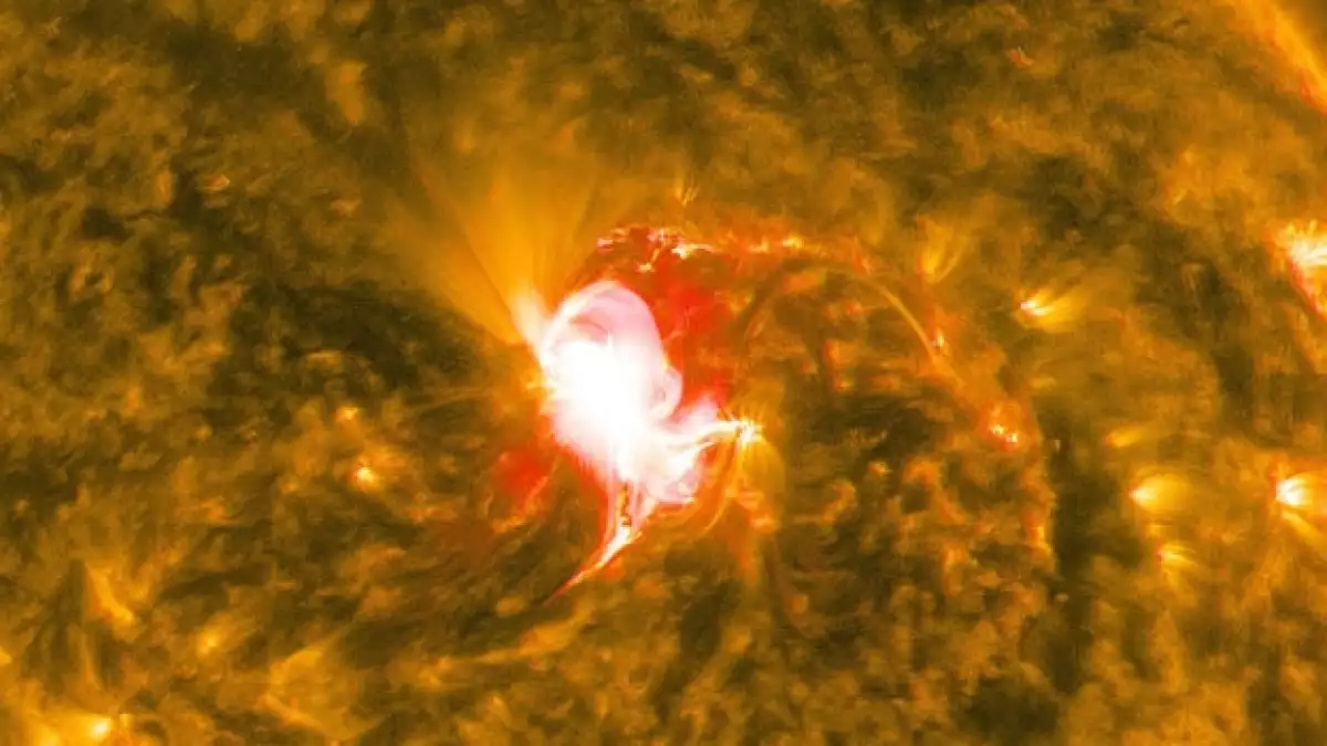 Así brilló la explosión de radiación en el sol NASA