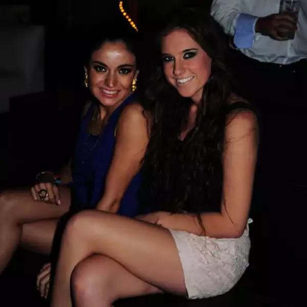 Mary Tere Velasco y Caro Mejía