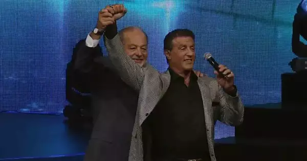 Carlos Slim fue el anfitrión del Encuentro Anual de Becarios México Siglo XXI en el Auditorio Nacional.