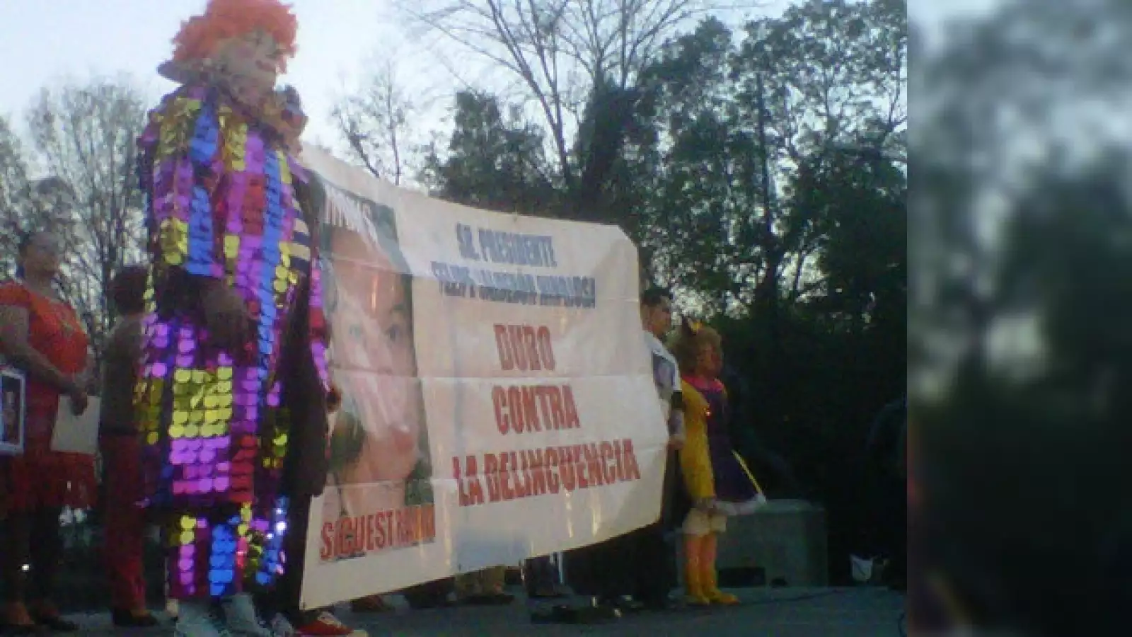 movimiento por la paz, estela de luz