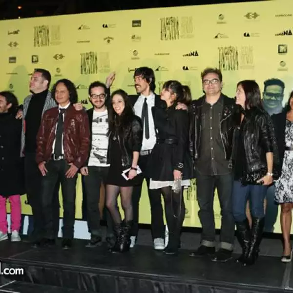 Alfombra Roja Cafe Tacvba