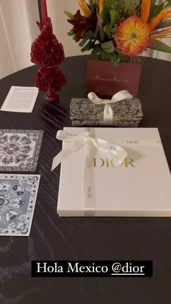 Naomi Watts está muy consentida en el país