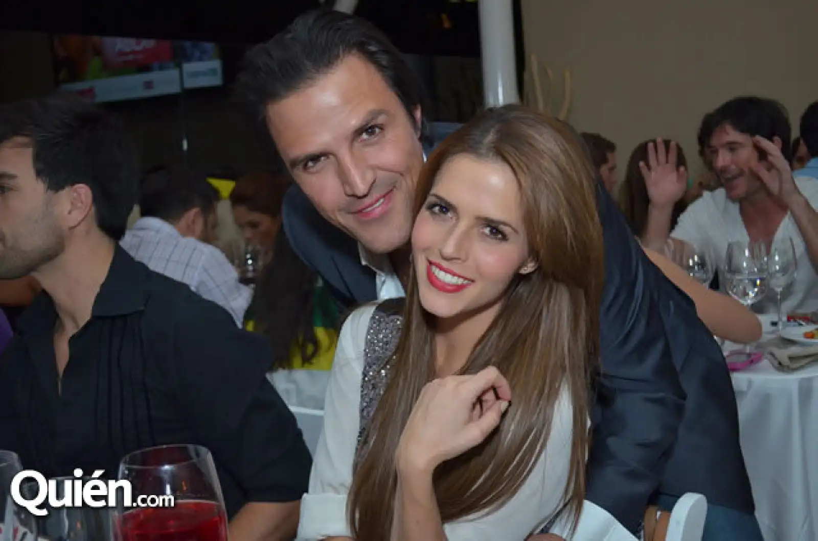 Billy Rovzar,Claudia Álvarez