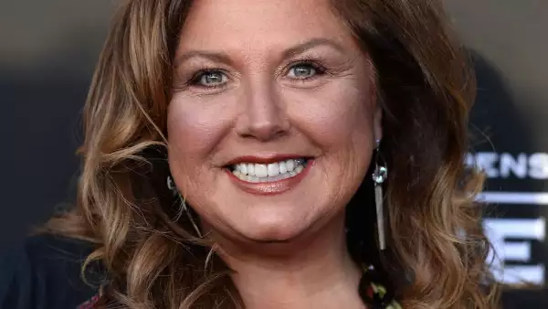 Premiere Screening For E!'s "What Happens At The Abbey" - Arrivals