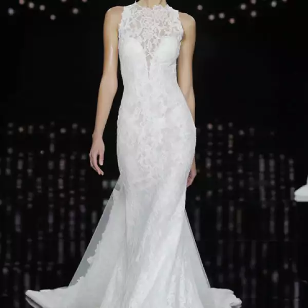 Look Pronovias Atelier 2017.