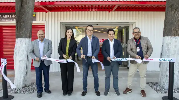 Ejecutivos_Caliza_Gigante_Grupo_Inmobiliario