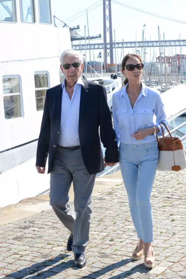 Gonzalo, quien también es un empresario, criticó fuertemente la relación de su padre, pues dijo que era un truco mediático.