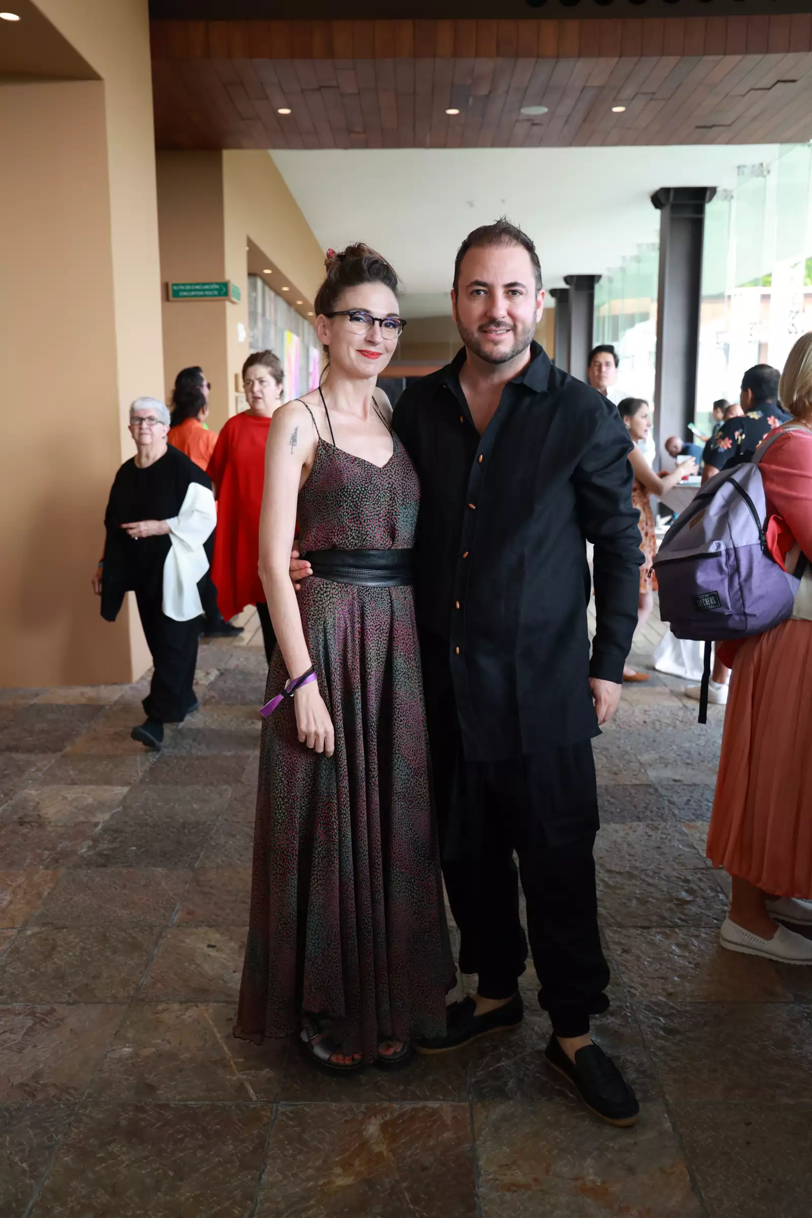 Luisa Reyes Retana y Víctor Martínez