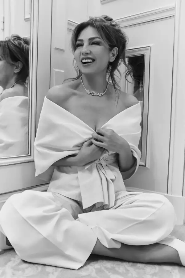 ELLE-274-COVER STORY THALIA-3.jpg