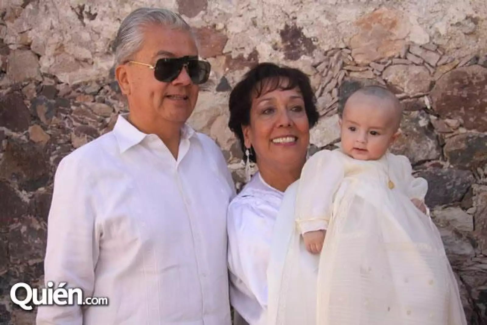 Juan y Tina Almaraz,Juan Emilio Torreslanda