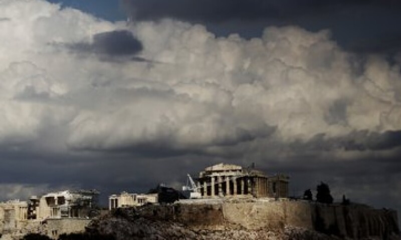 Las contracciones económicas en Grecia y España podrían empeorar si la crisis en la eurozona no se mantiene bajo control. (Foto: AP)