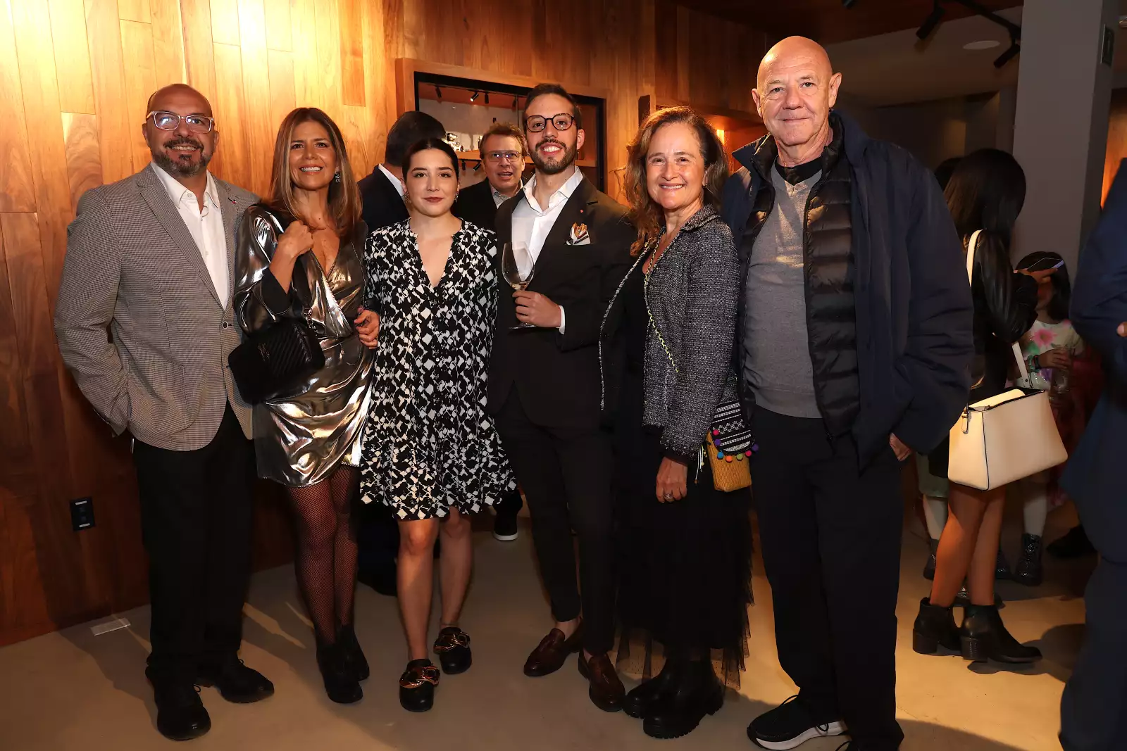 Víctor Sariñana , Lizle Bolio , Valentina Sariñana ,Adrián J