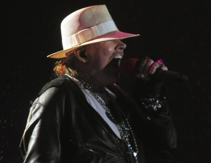 Axl Rose durante su actuación en el festival Rock in Rio 2011.