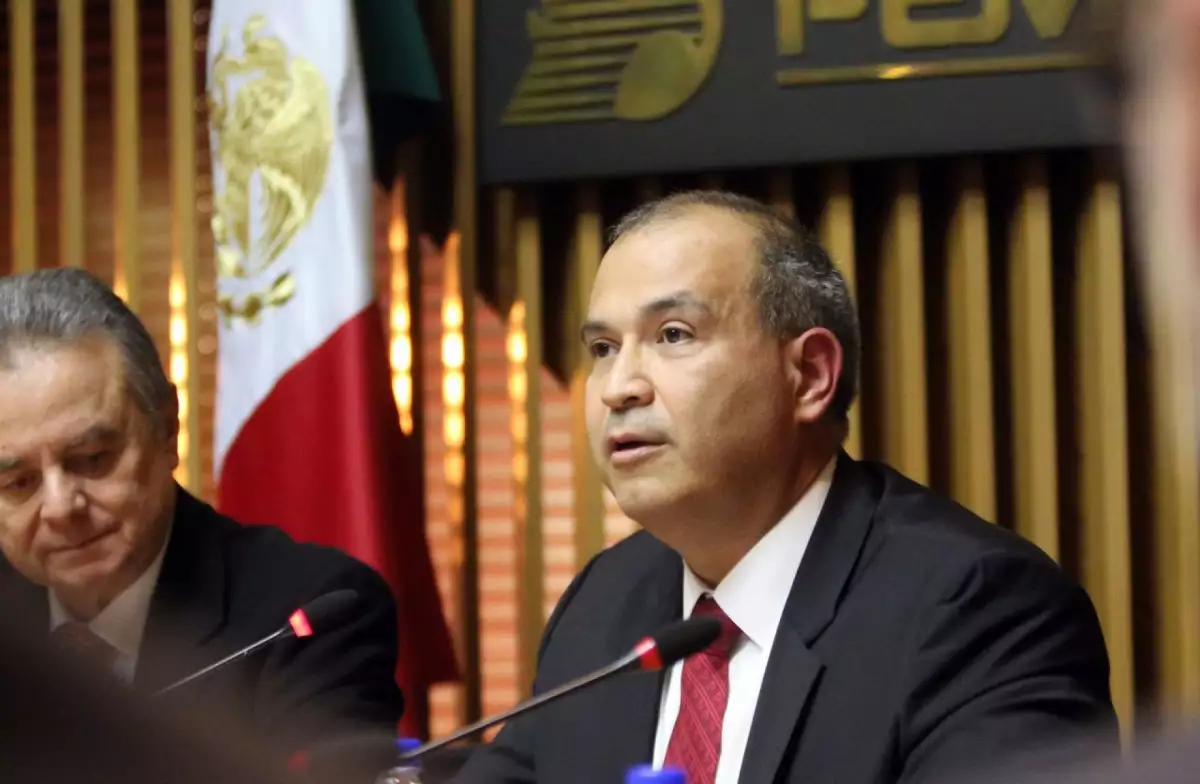 Pemex Carlos Treviño