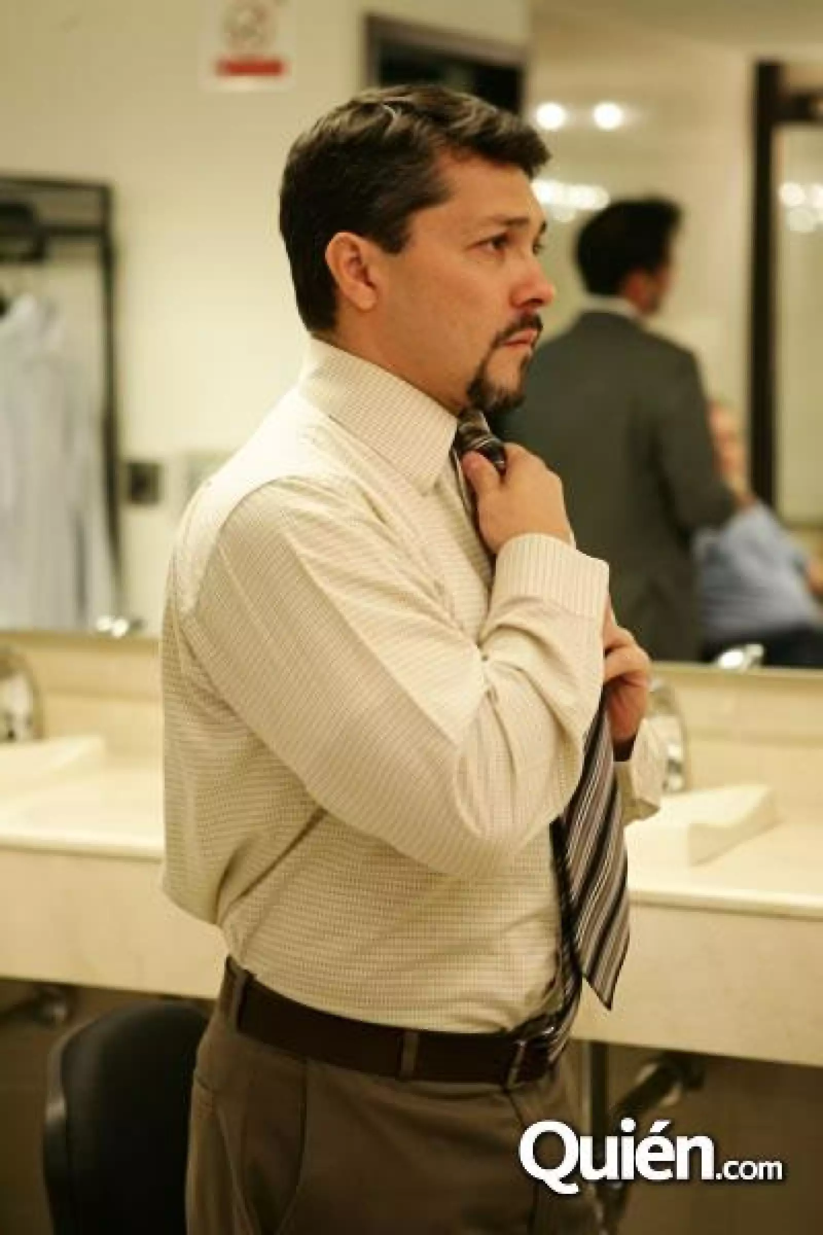 Obra de Teatro Claudia Me Quieren Volver Loca