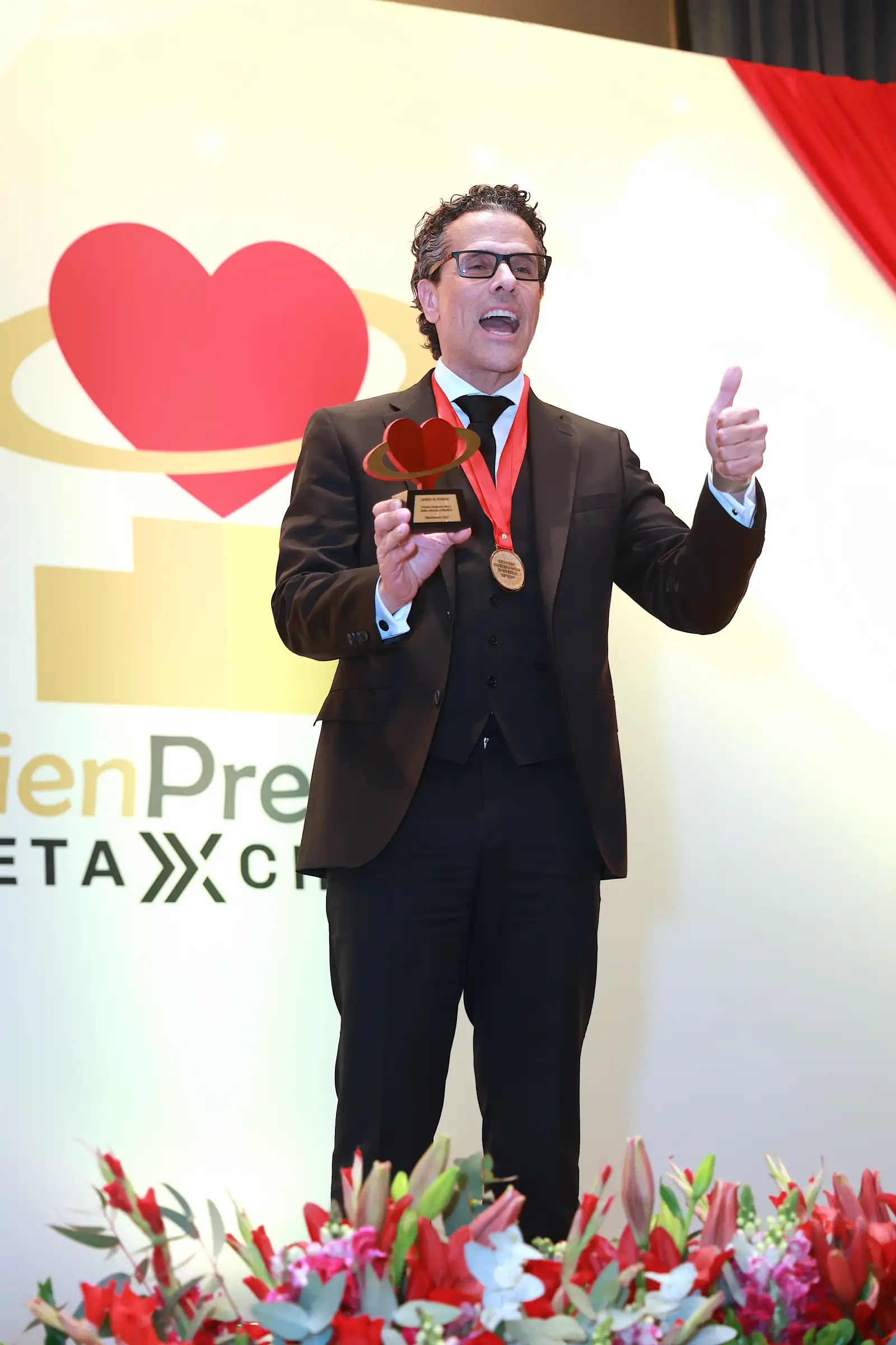 Marco Antonio Regil 