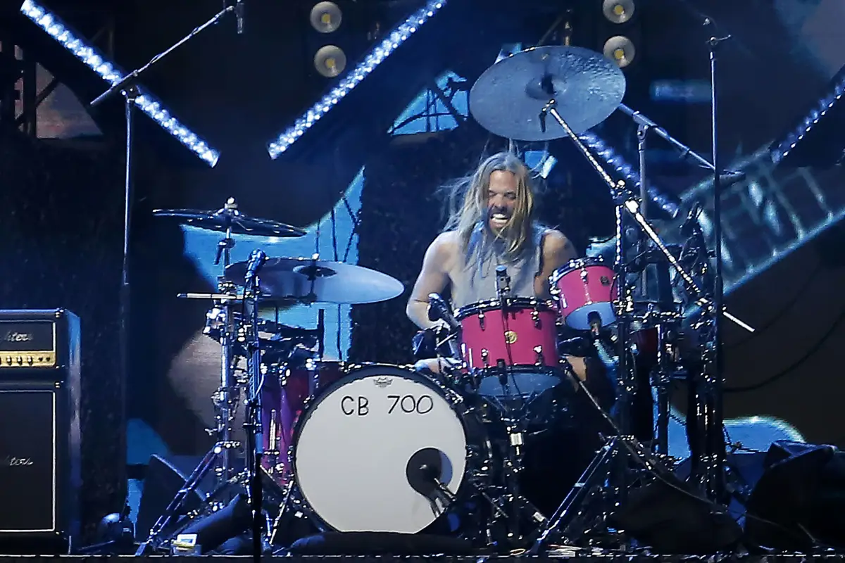 Taylor-Hawkins-Foo-Fighters