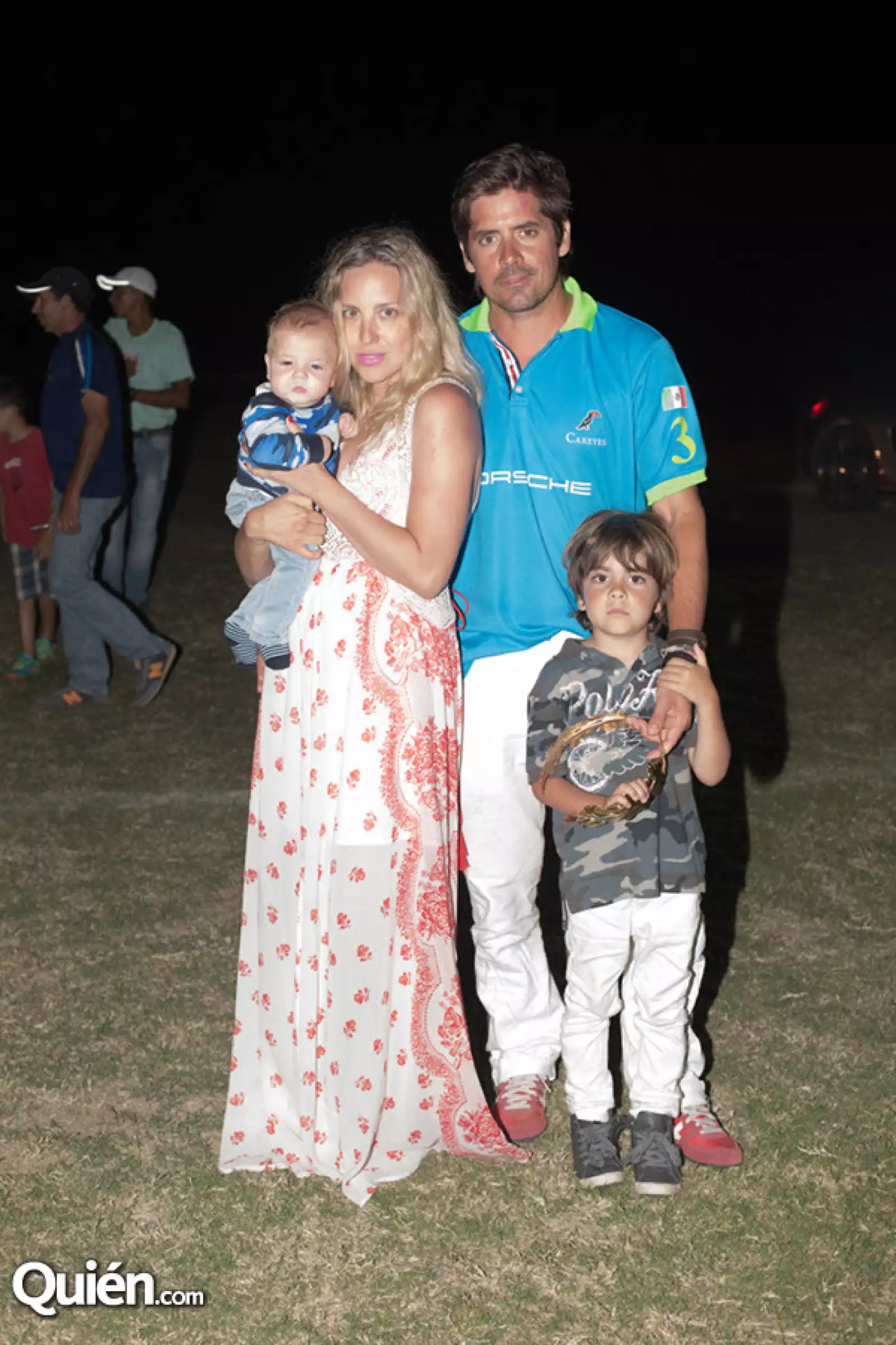Diego, Melissa, Christian e Iker Velarde