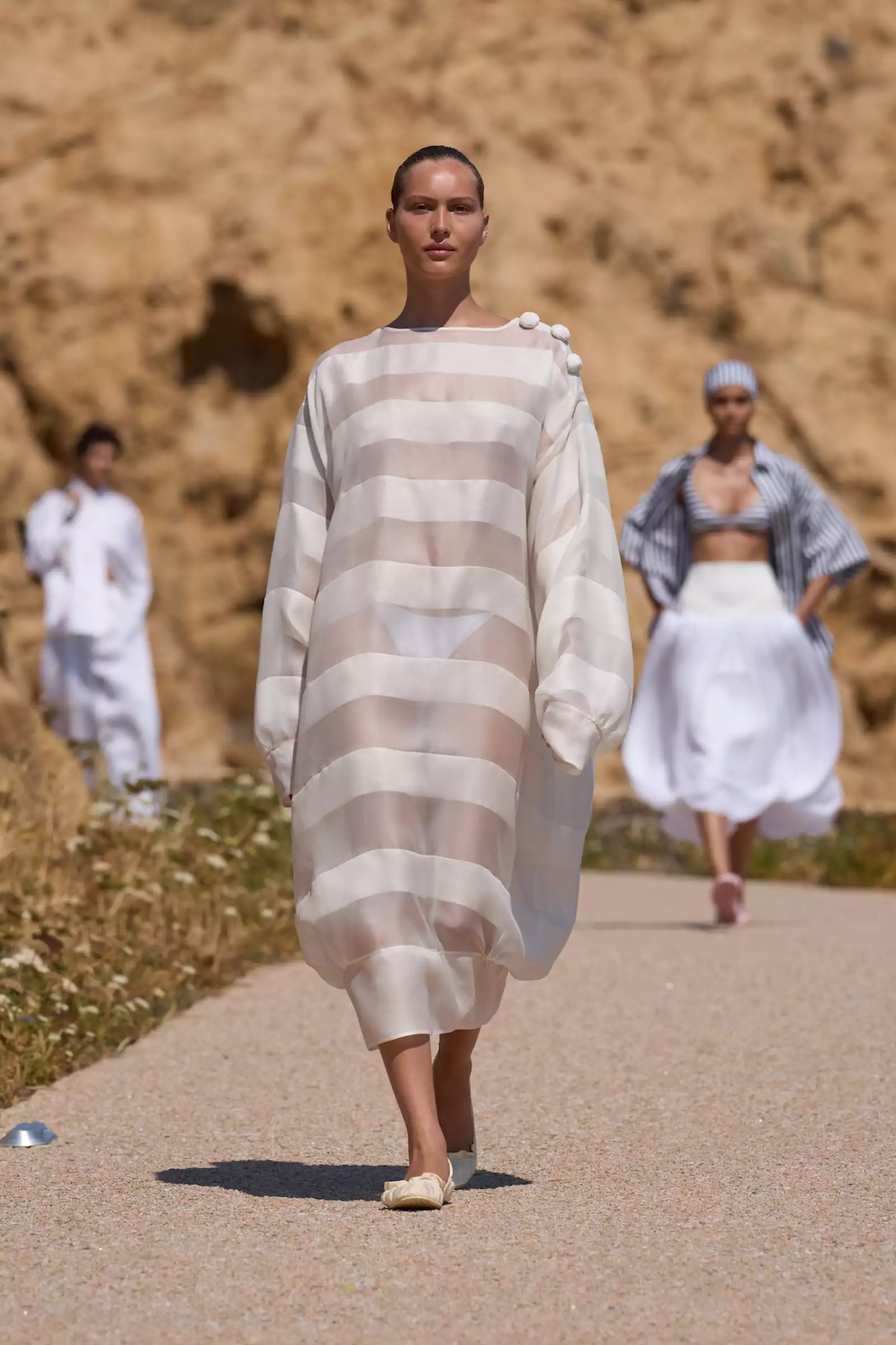 Jacquemus PO S27 013.jpg