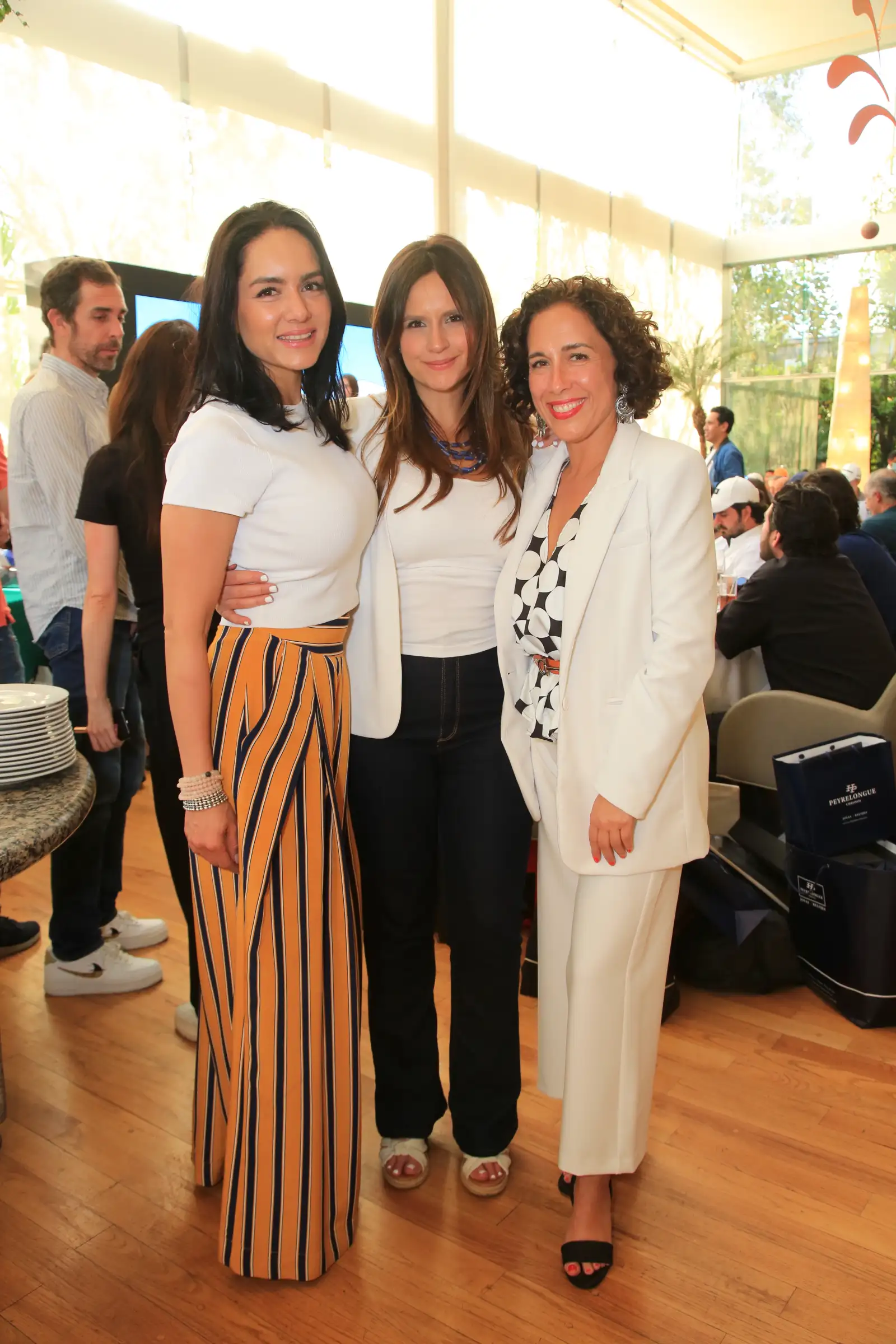 Luz Saenz, Joy Chimely y Mariana Pezet 